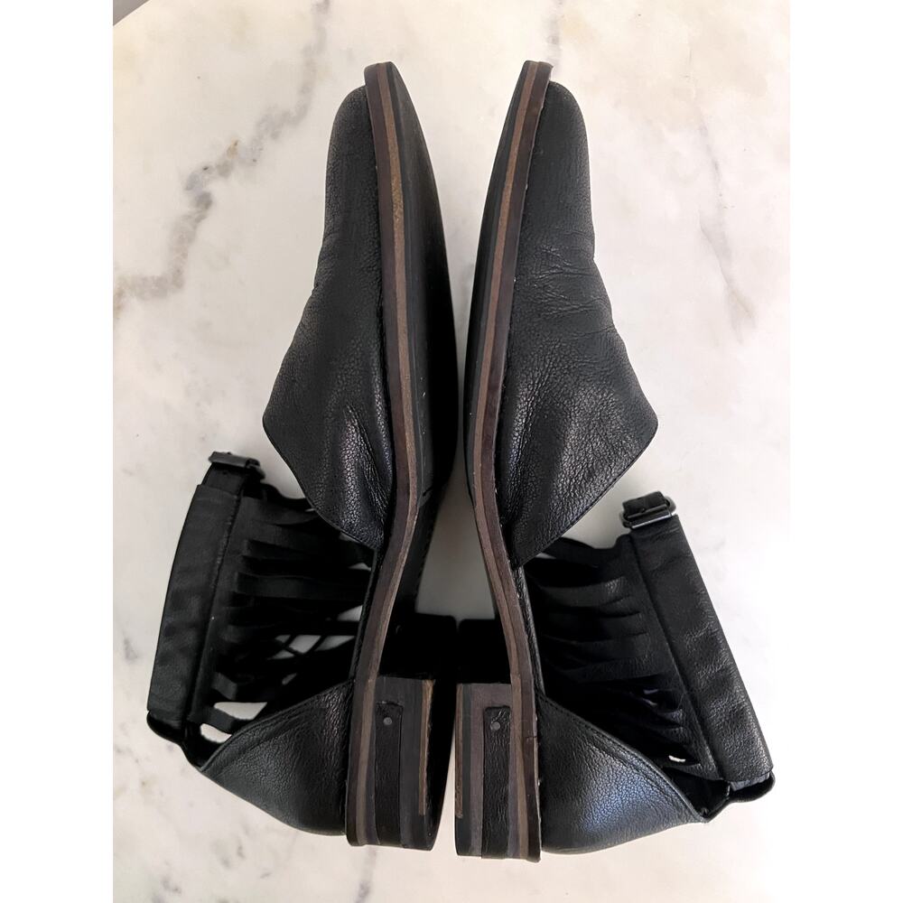 Freda Salvador DASH Fringe D'Orsay Flat Ankle Strap Fringe Sz 7 1/2 - Picture 2 of 3